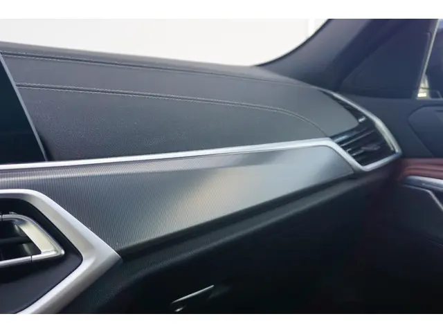 BMW X6 xDrive40i 2022 Benzine 30