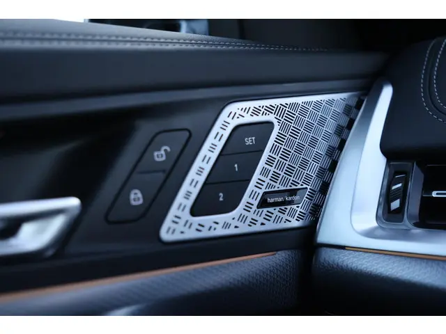 BMW X1 xDrive30e 2023 Hybride Benzine 31