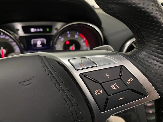 Mercedes-Benz SL 500 2014 Benzine 24