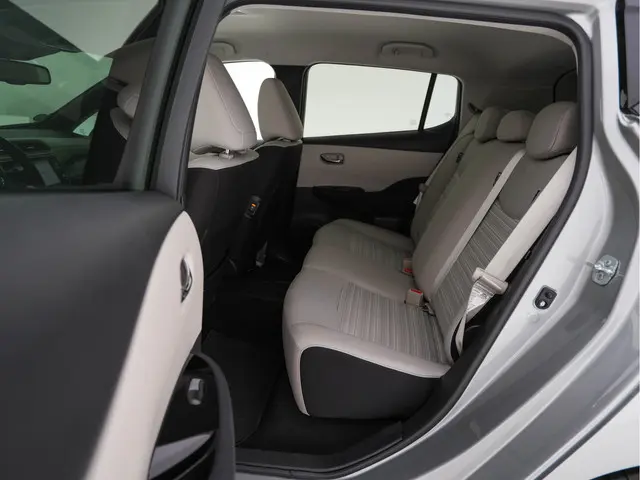 Nissan Leaf N-Connecta 40 kWh 2020 Elektrisch 9