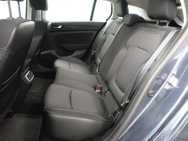 Renault Mégane Estate 1.2 TCe Intens- 2018 Benzine 19