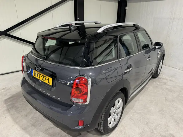 MINI Countryman 1.5 Cooper S ALL4 2019 Hybride Benzine 25