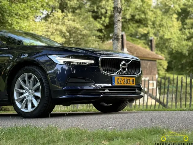 Volvo V90 2.0 T5 Momentum / Orig. NL / NAP 2017 Benzine 22