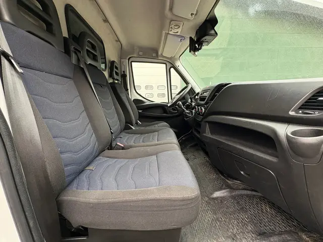 Iveco Daily 35S16V 2.3 352 H2 2017 Diesel 10