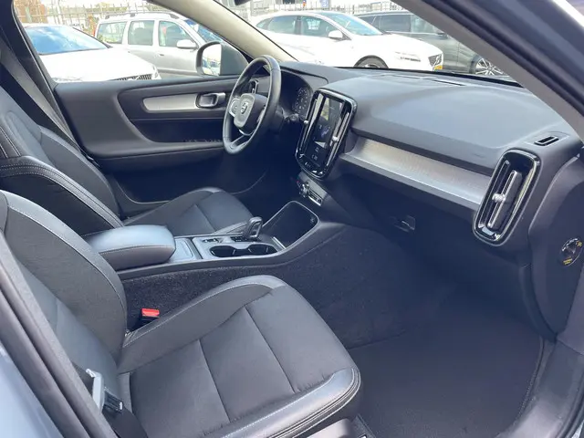 Volvo XC40 1.5 T3 Momentum Pro 2019 Benzine 16