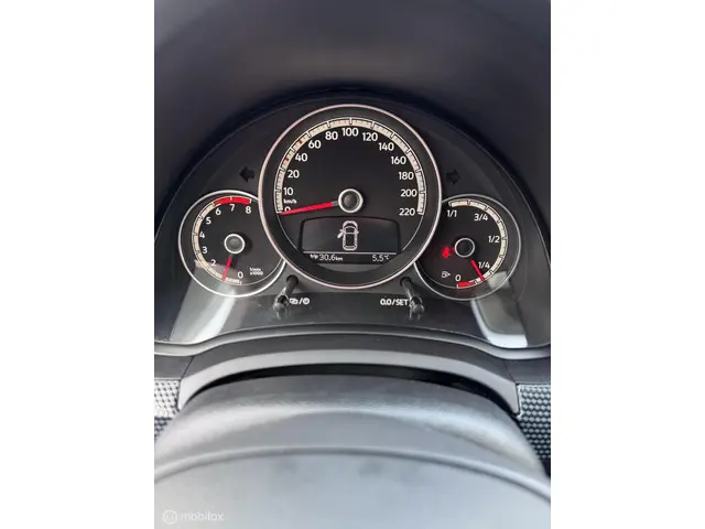 Volkswagen up! 1.0 BMT move up! 2019 Benzine 8