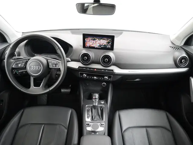Audi Q2 35 TFSI S Edition 2020 Benzine 22