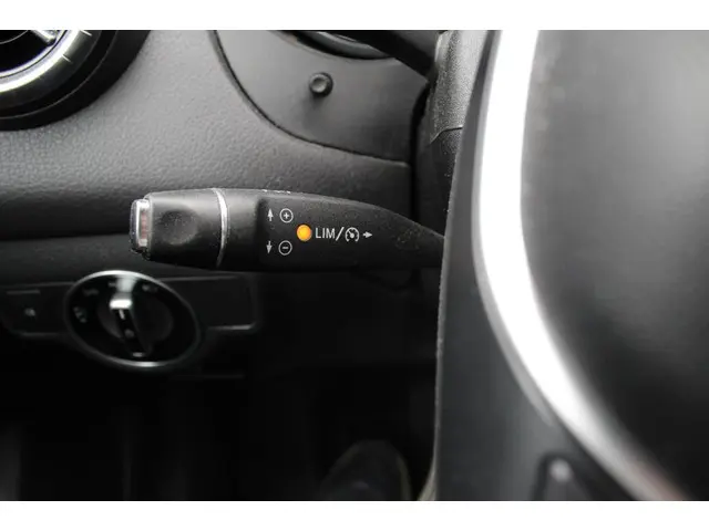 Mercedes-Benz CLA 180 Ambition 2013 Benzine 16