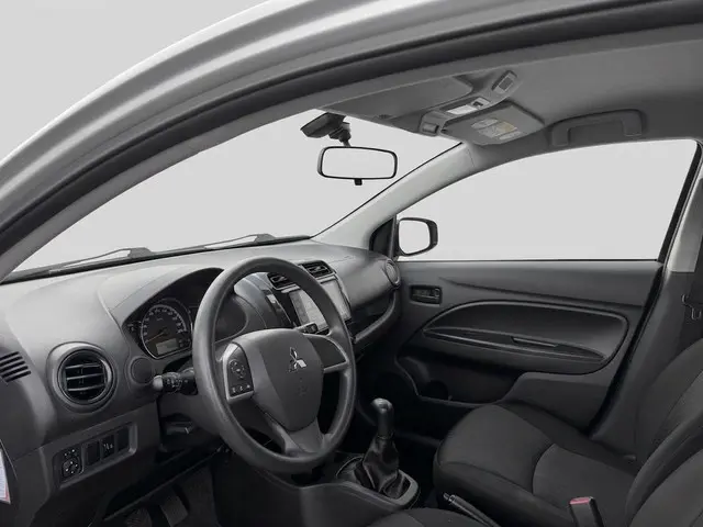 Mitsubishi Space Star 1.2 Cool+ 2021 Benzine 10