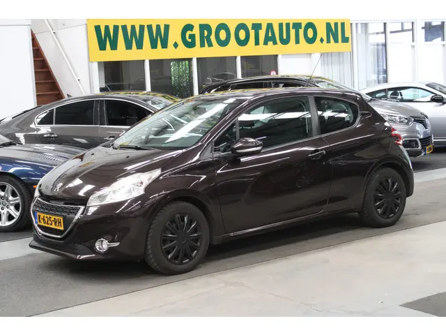 Peugeot 208 1.2 VTi Active 2013 Benzine