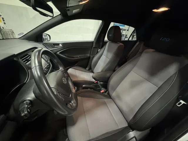 Hyundai i20 1.0 T-GDI Go! 2016 2016 Benzine 15