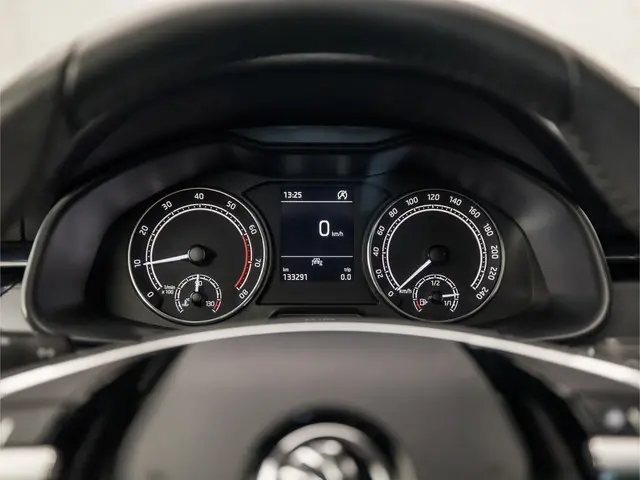 Škoda Scala 1.0 TSI Sportline 2023 Benzine 22