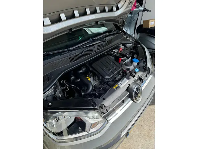 Volkswagen up! 1.0 BMT high up! 2019 Benzine 11