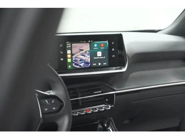 Peugeot 2008 PureTech 130 Allure Pack 2023 Benzine 3