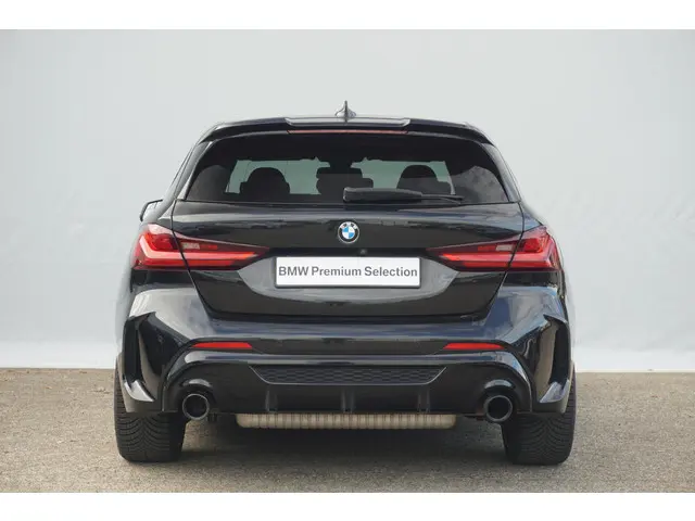 BMW 1 Serie M135i xDrive 2020 Benzine 5