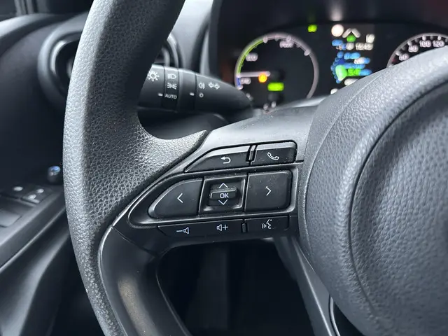 Mazda 2 Hybrid 1.5 Pure 2023 Hybride Benzine 16