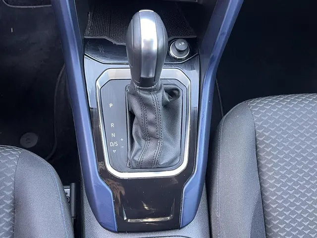 Volkswagen T-Roc 1.5 TSI Sport Business R 2020 Benzine 25