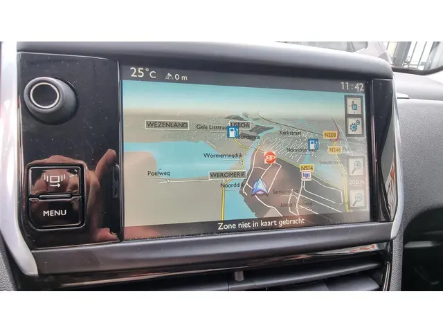 Peugeot 208 1.2 VTi Allure 2014 Benzine 18