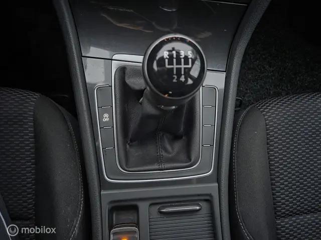 Volkswagen Golf 1.0 TSI Trendline 2019 Benzine 16