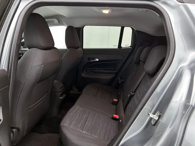 Jeep Avenger 1.2 Longitude 2024 Benzine 29