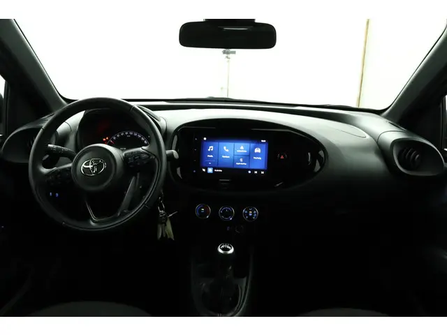 Toyota Aygo X 1.0 VVT-i MT Play 2025 Benzine 57