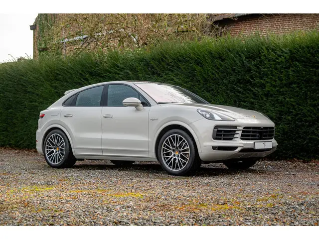 Porsche Cayenne Coupé E-Hybrid 2022 Hybride Benzine 30