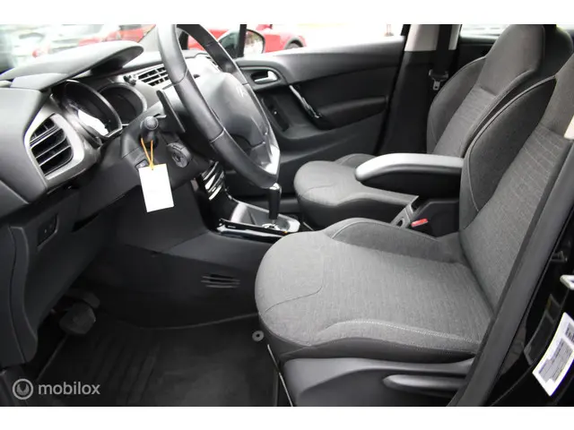 Citroën C3 1.2 PureTech Exclusive 2016 Benzine 17