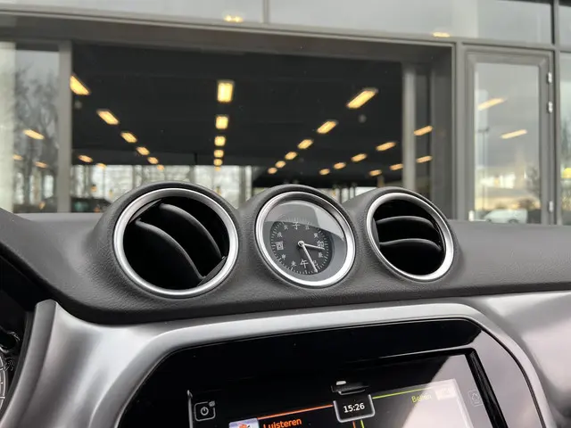 Suzuki Vitara 1.0 Boosterjet Select 2019 Benzine 29