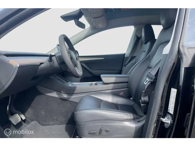 Tesla Model Y RWD 58 kWh 2023 Elektrisch 7