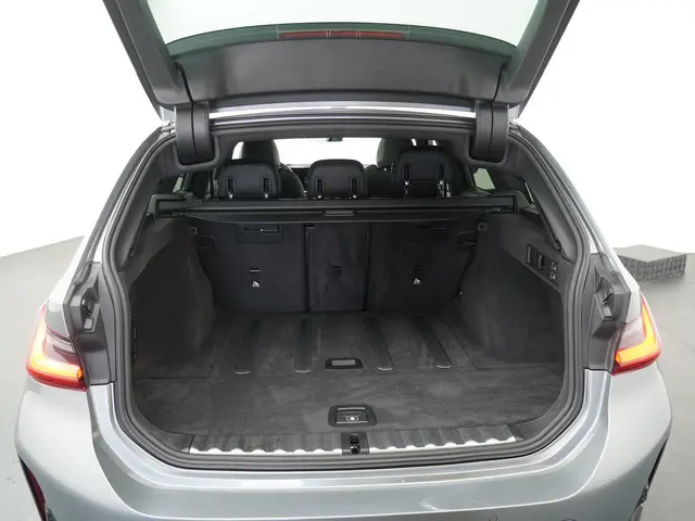 BMW 3 Serie Touring M340i xDrive 2024 Benzine 23