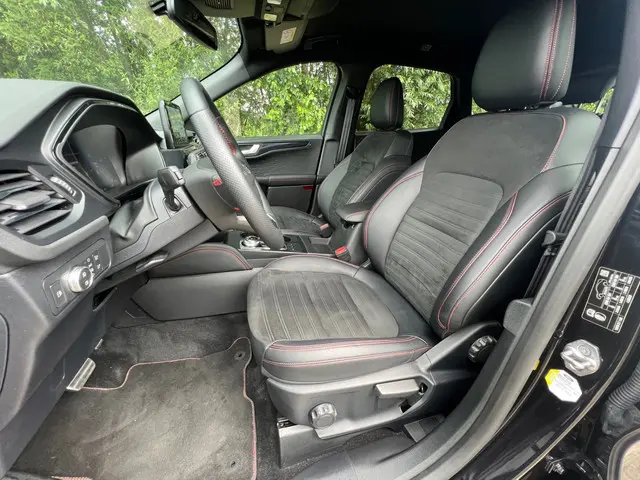 Ford Kuga 2.5 PHEV ST-Line 2021 Hybride Benzine 13