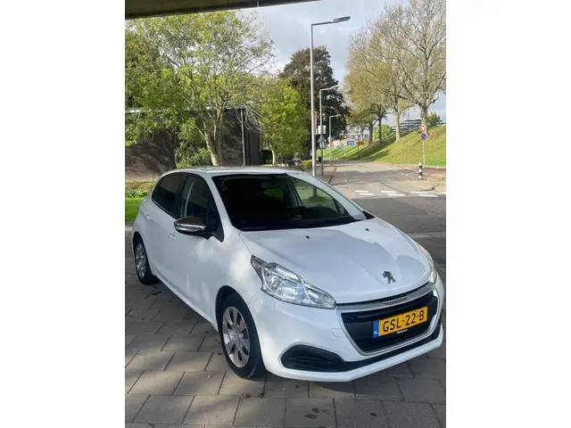 Peugeot 208 3