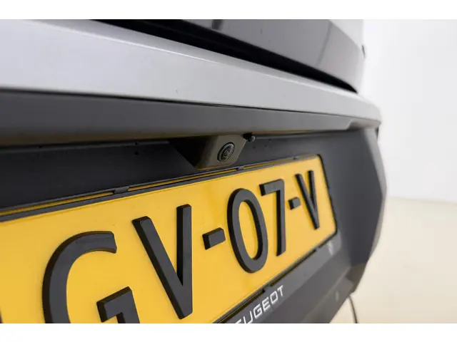 Peugeot 5008 1.2 Hybrid GT 2025 Hybride Benzine 3