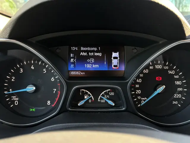 Ford C-MAX 1.5 Titanium 2016 Benzine 10