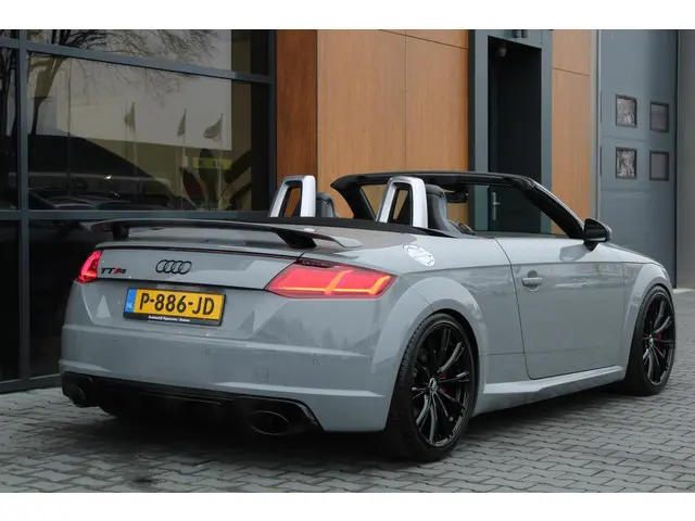 Audi TT Roadster TT RS quattro 2018 Benzine 11
