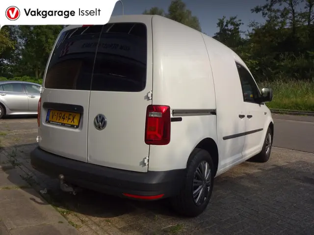 Volkswagen Caddy 2.0 TDI L1H1 BMT Economy 2017 Diesel 4