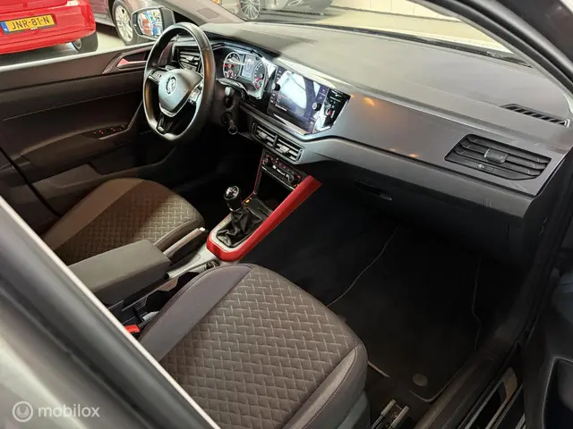 Volkswagen Polo 1.0 TSI Join' 2018 Benzine 22