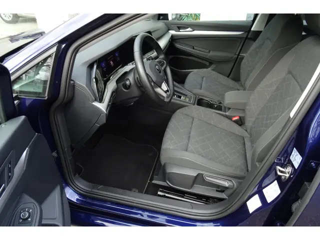 Volkswagen Golf 1.0 eTSI Life 2021 Hybride Benzine 4