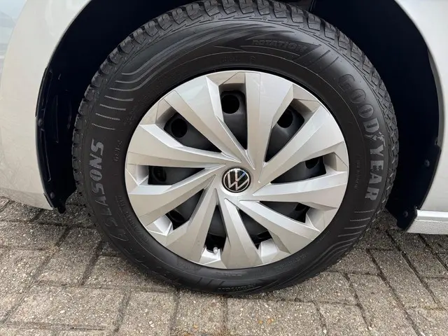 Volkswagen Polo 1.0 TSI Comfortline 2021 Benzine 4