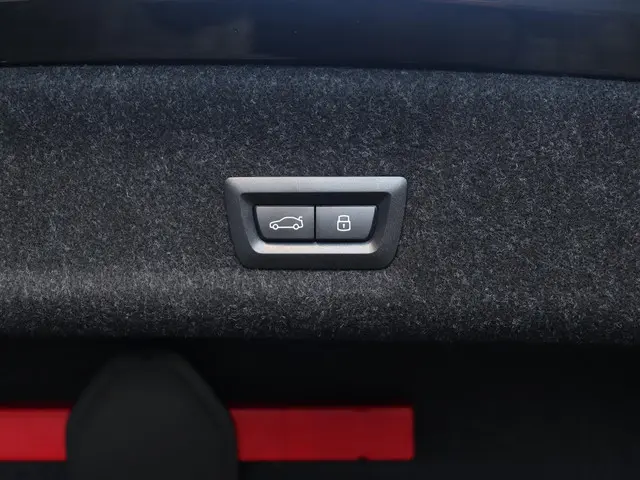 BMW 3 Serie 330e Sedan 2025 Hybride Benzine 13