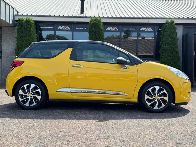 DS DS 3 1.2 PureTech Chic | A/C | NAVI | 2e EIG 2017 Benzine 6