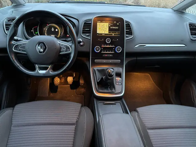 Renault Scénic 1.2 TCe Zen, 2017 Benzine 8