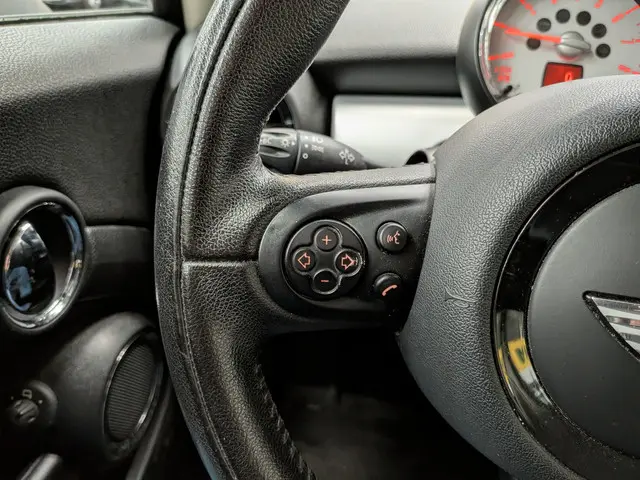 MINI One Mini 1.6 Holland Street 2013 Benzine 16