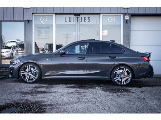 BMW 3 Serie 330i M-Sport 2019 Benzine 15