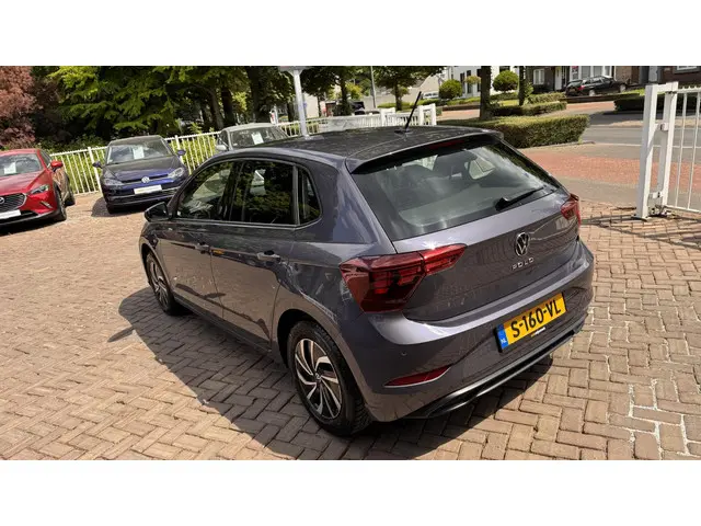 Volkswagen Polo 1.0 TSI Life 2023 Benzine 9