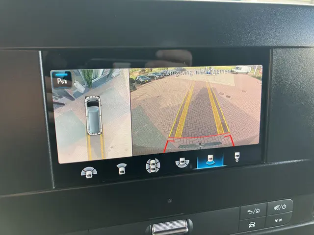 Mercedes-Benz Sprinter 319 3.0 CDI L2H2 2019 Diesel 39