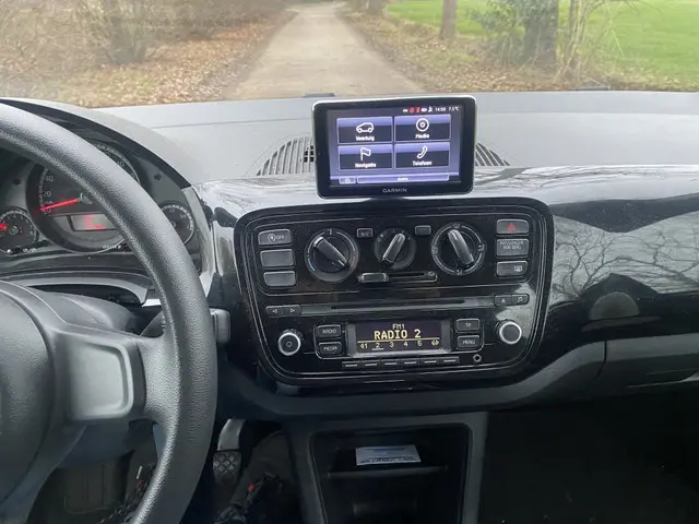 Volkswagen up! 1.0 move up! BlueM. 2015 Benzine 20