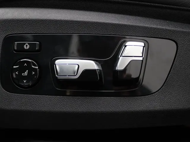 BMW XM 50e 2025 Hybride Benzine 15