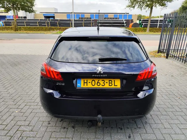 Peugeot 308 1.5 BlueHDi Blue Lease Executive 2019 Diesel 6