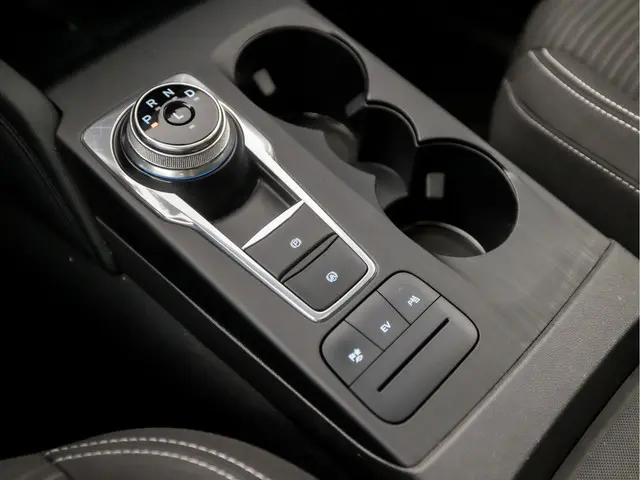 Ford Kuga 2.5 PHEV Titanium Sport 2021 Hybride Benzine 13